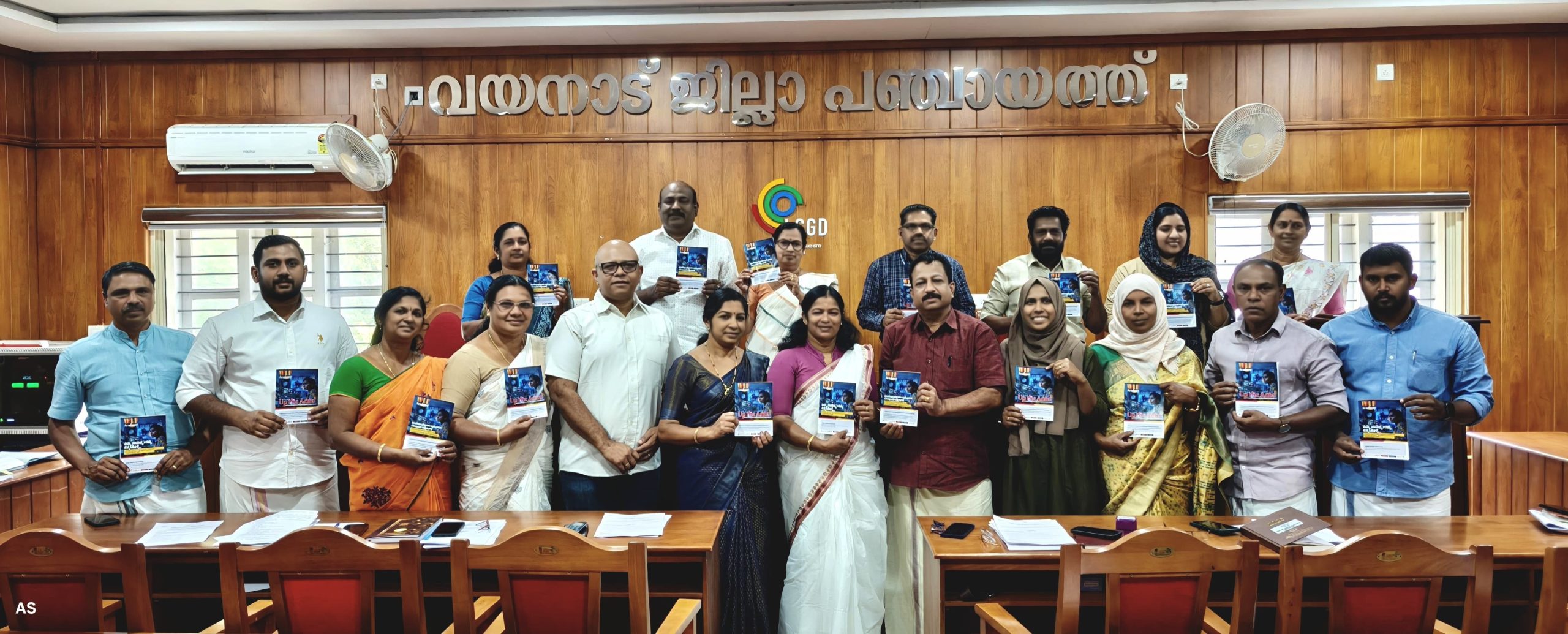 മാധ്യമരംഗത്ത് പ്രൊഫഷണൽ കരുത്തുമായി ഡബ്ല്യൂ.എൽ.എഫ്. അക്കാദമി’; ബ്രോഷർ പ്രകാശനം ചെയ്തു