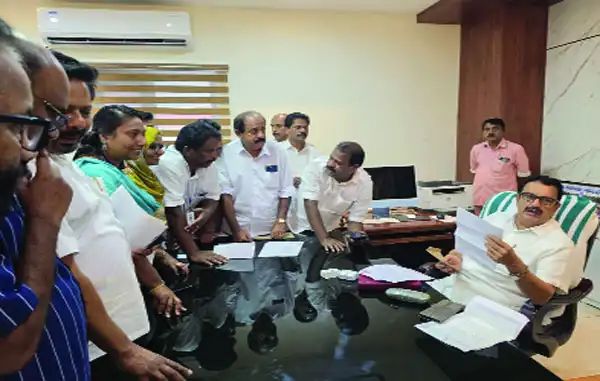 പനമരം,പുല്‍പ്പള്ളി സി.എച്ച്‌.സികളെ താലൂക്ക്‌ ആശുപത്രികളായി ഉയര്‍ത്തുന്നത്‌ പരിഗണ: ആരോഗ്യ മന്ത്രി.