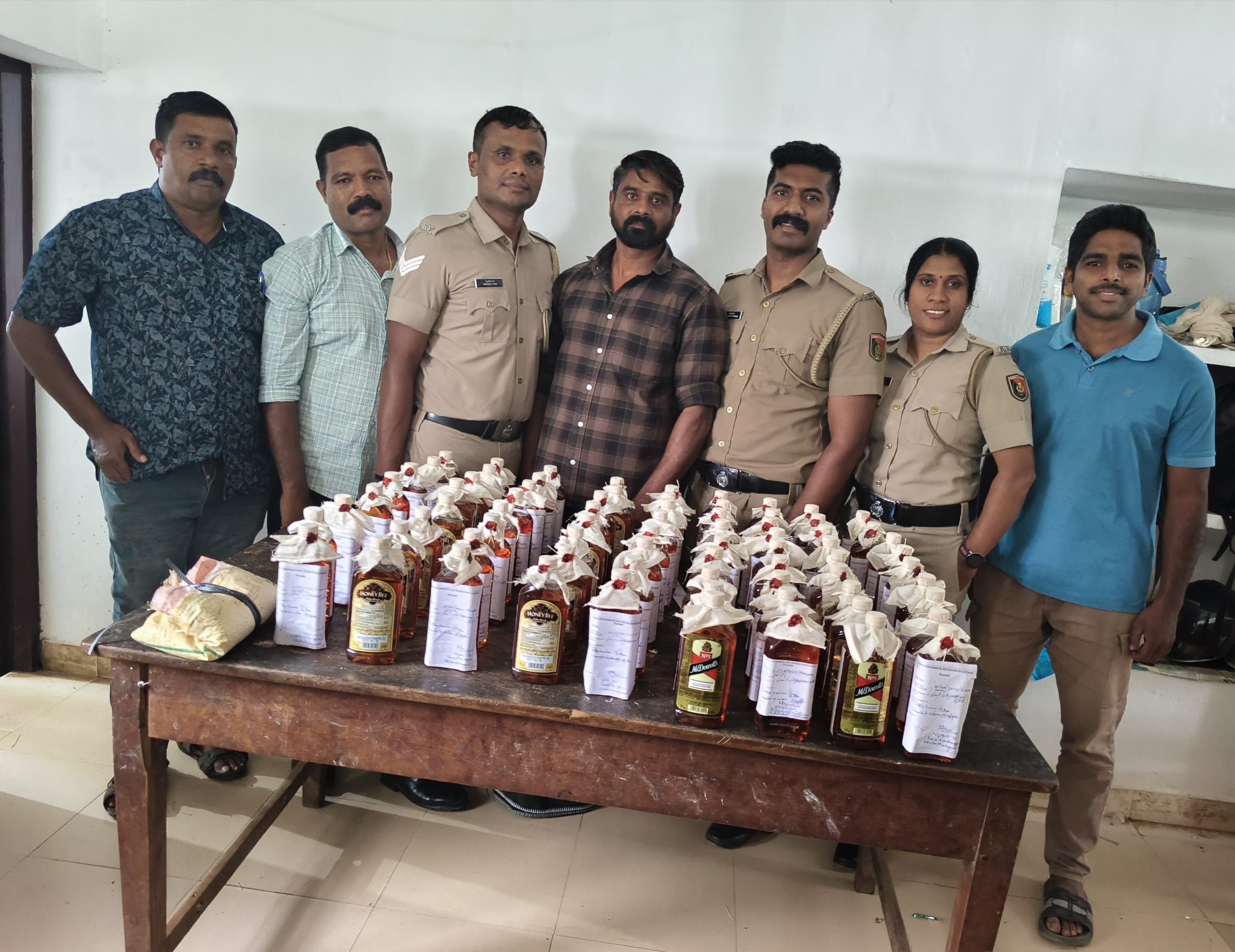ഡ്രൈ ഡേ ദിനത്തിൽ വില്പനക്കായി സൂക്ഷിച്ച 38 ലിറ്റർ വിദേശമദ്യം പിടികൂടി, ഒരാൾ അറസ്റ്റിൽ